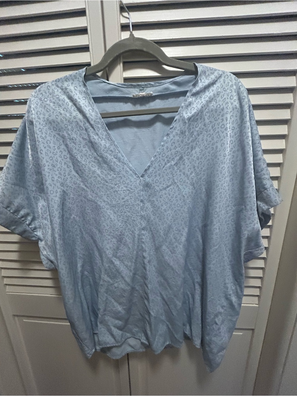 JODIFL Light Blue V-Neck Tunic Top